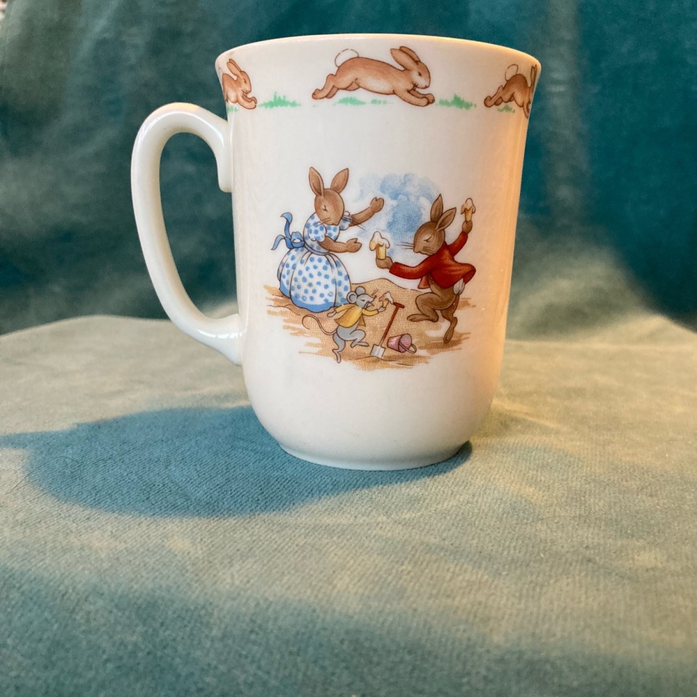“Bunnykins” Bone China Mug by Royal Doulton, EUC